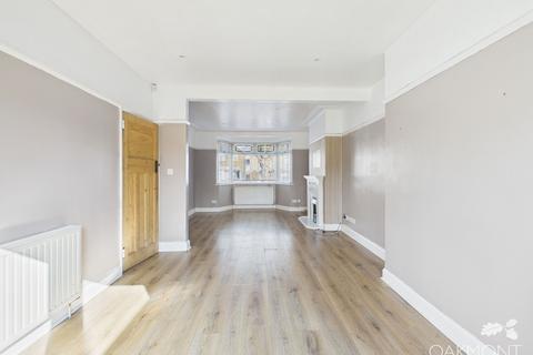 3 bedroom terraced house for sale, Rush Green Road, Romford