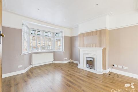 3 bedroom terraced house for sale, Rush Green Road, Romford
