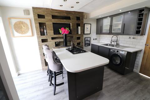 3 bedroom end of terrace house for sale, Broad Oak Way, Stevenage, Hertfordshire, SG2