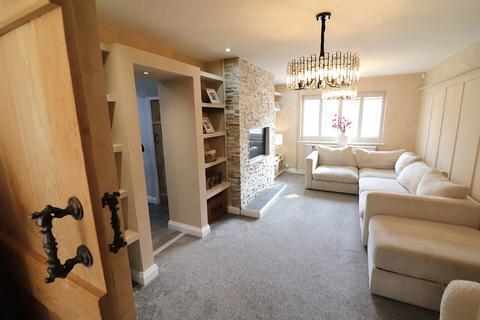 3 bedroom end of terrace house for sale, Broad Oak Way, Stevenage, Hertfordshire, SG2