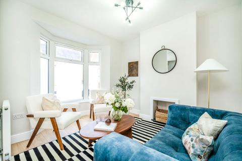 undefined, Queens Terrace, Old Isleworth TW7