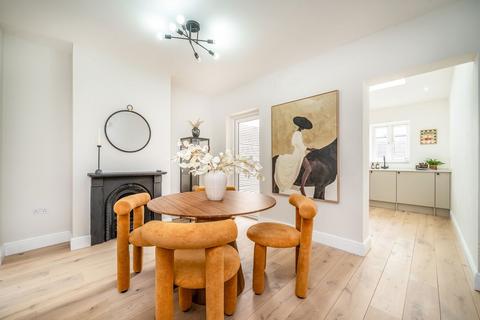 undefined, Queens Terrace, Old Isleworth TW7
