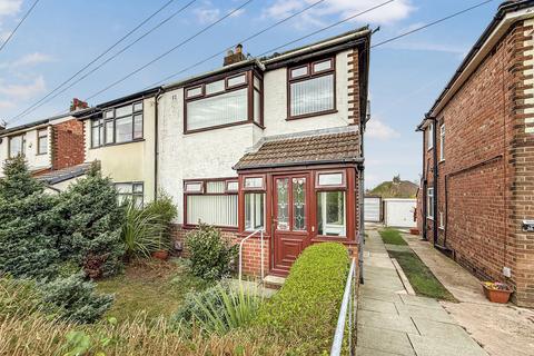 3 bedroom semi-detached house to rent, Colinmander Gardens, Ormskirk