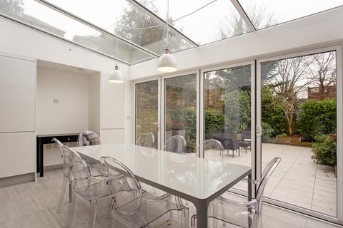 4 bedroom house to rent, Munster Road, London, SW6