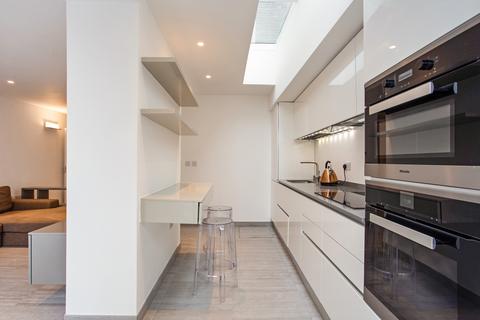 4 bedroom house to rent, Munster Road, London, SW6