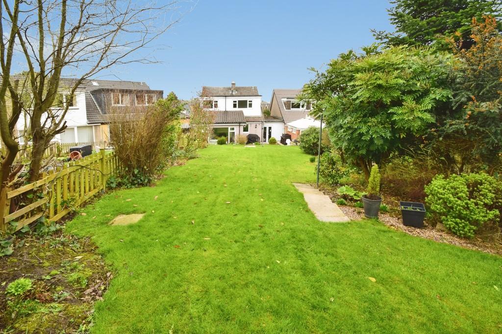 6e5564be-Garden 201