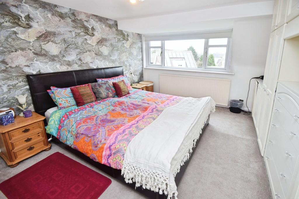 Bd98665d-Bedroom 201