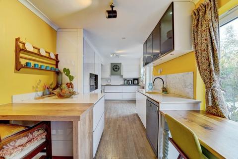 6 bedroom detached house for sale, Spenser Road, Bedford MK40