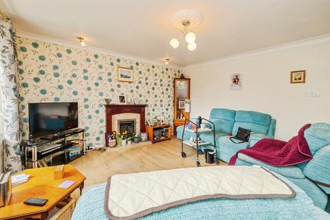 2 bedroom detached bungalow for sale, Blyton Grove, Lincoln