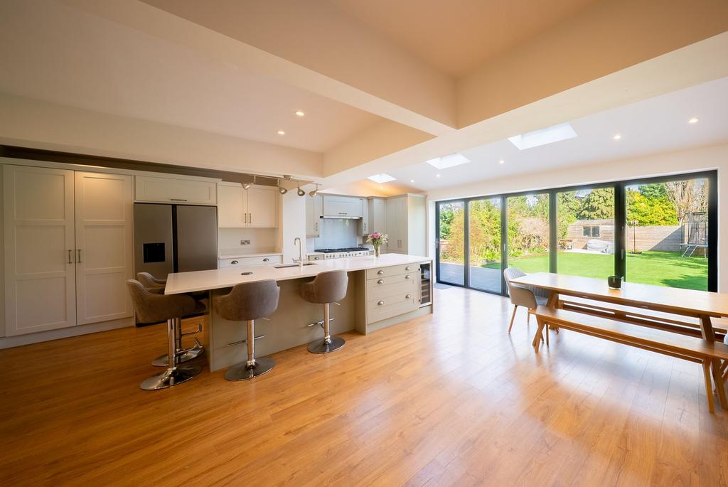 Open Plan Kitchen/Dining