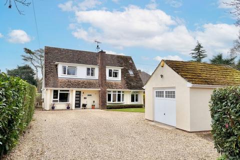 4 bedroom detached house for sale, Monks Walk, Dibden Purlieu, SO45