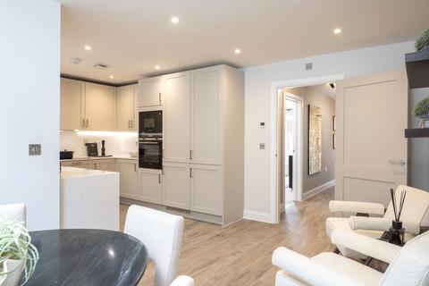 3 bedroom detached house for sale, Concorde Drive, Weybridge, KT13