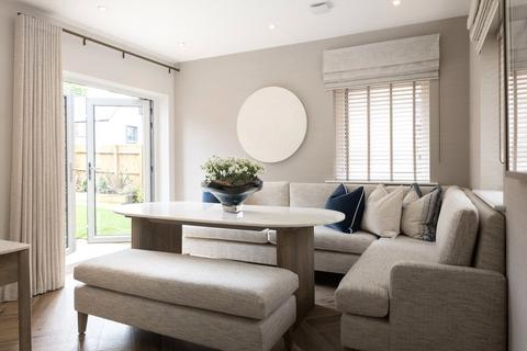 3 bedroom detached house for sale, Concorde Drive, Weybridge, KT13