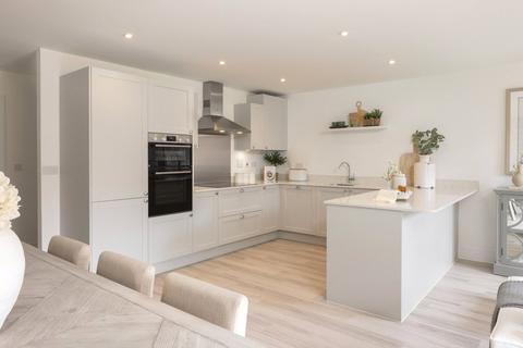3 bedroom detached house for sale, Concorde Drive, Weybridge, KT13