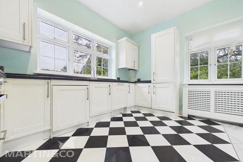 undefined, Culverden Down, Tunbridge Wells TN4