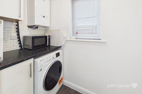 4 bedroom townhouse for sale, Darwin Crescent, Loughborough