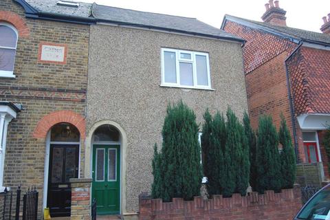 2 bedroom house share to rent, ROOM IN CHERTSEY