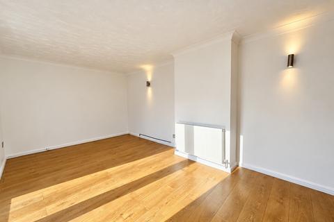 3 bedroom terraced house to rent, Pankhurst Crescent, Stevenage