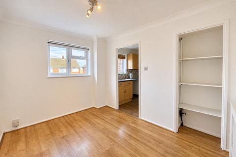 3 bedroom terraced house to rent, Pankhurst Crescent, Stevenage