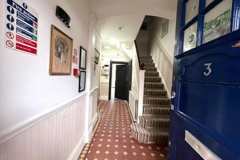 undefined, Waldegrave Road, London W5