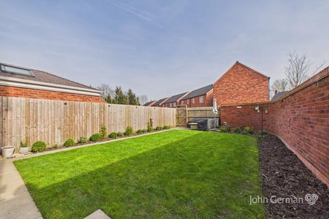 3 bedroom detached house for sale, Turnpike Way, Ashbourne