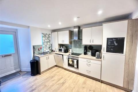 2 bedroom apartment to rent, Walter Road, Swansea,
