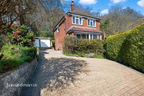 4 bedroom detached house for sale - Claygate Road, Dorking