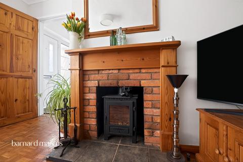 4 bedroom detached house for sale, Claygate Road, Dorking