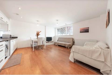 2 bedroom apartment for sale, Chamberlayne Road, London NW10