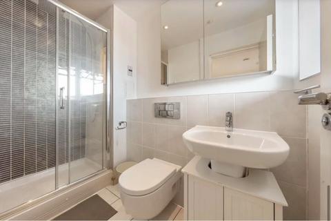 2 bedroom apartment for sale, Chamberlayne Road, London NW10