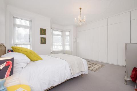 3 bedroom apartment to rent, Redfern Road, NW10, London