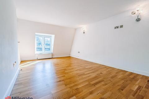 undefined, London Road, Isleworth TW7