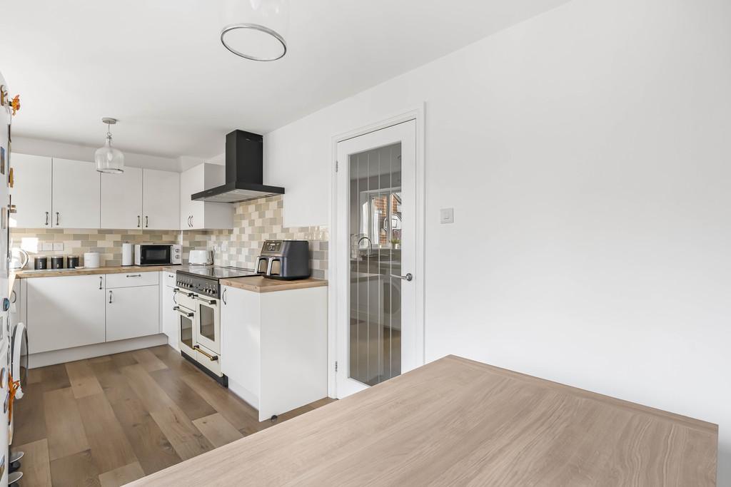 Kitchen (2)