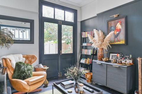 5 bedroom semi-detached house to rent, Blythe Vale, Catford, London, SE6