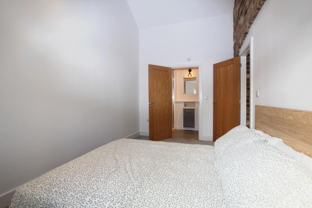 Bedroom1angle2