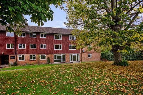 2 bedroom maisonette for sale, Levylsdene, Merrow, Guildford, GU1