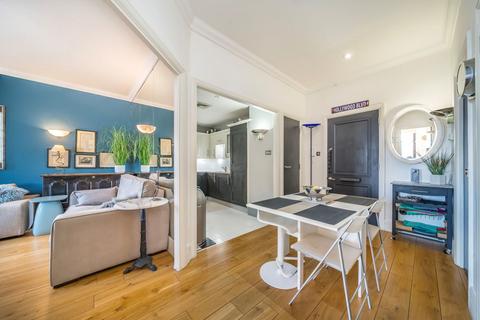 2 bedroom flat to rent, Whitehouse Apartments, London SE1