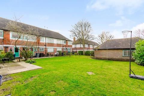 Denison Close, Hampstead Garden Suburb, London, N2