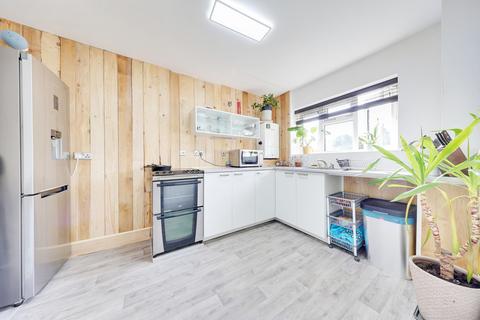 1 bedroom flat for sale, Lullingstone Crescent, Orpington