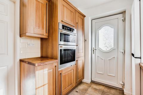 3 bedroom semi-detached house for sale, Thornleigh Croft, Wakefield