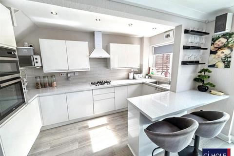 3 bedroom terraced house for sale, Almond Close, Abbeydale, Gloucester, GL4