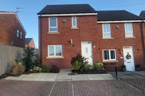3 bedroom semi-detached house to rent, Field Head Lane, Birstall
