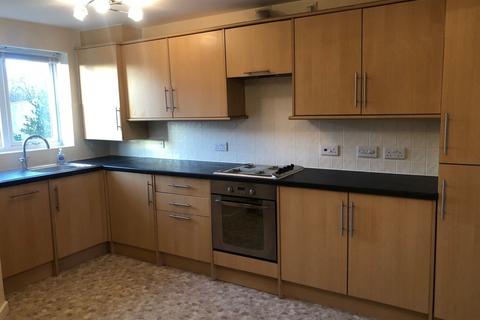 3 bedroom semi-detached house to rent, Field Head Lane, Birstall