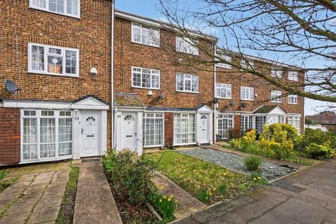 4 bedroom terraced house for sale, Tilbury Road, Rainham,