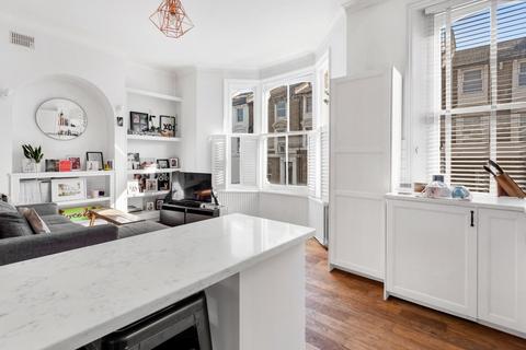 1 bedroom flat for sale, Albion Road, London, N16