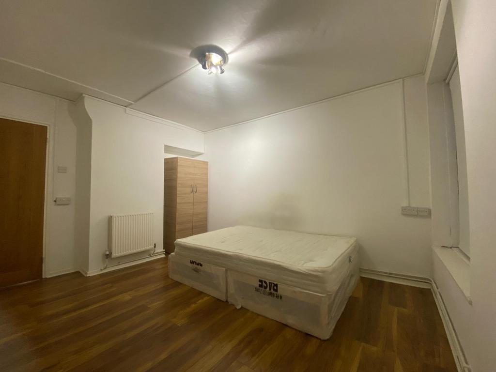 Double room to rent