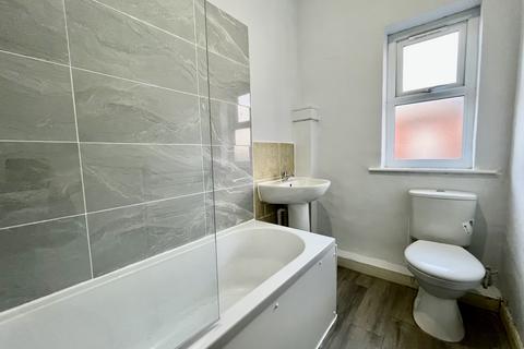 undefined, Dobson Terrace, LEEDS