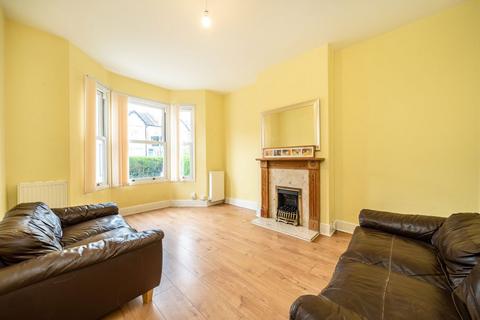 3 bedroom house to rent, Alexandra Road, Hounslow TW3