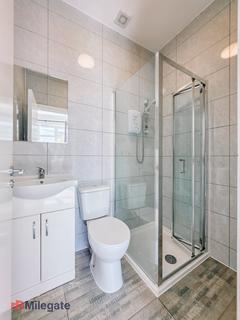 1 bedroom flat to rent, West Road, Westcliff-On-Sea SS0