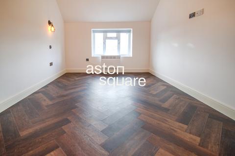 2 bedroom flat to rent, Church Lane, London NW9